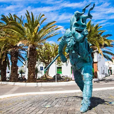 Guanapay Home, En El Centro De Teguise بيت للعطل *