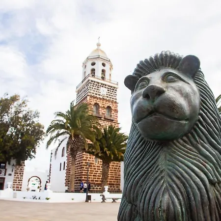 Guanapay Home, En El Centro De Teguise * تيغيسي